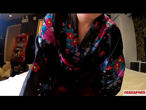 ❤️ Jeune fille cosplay aime le sexe jusqu'à l'orgasme avec une giclée dans un cavalier et une fellation. Fille asiatique avec chatte poilue et beaux seins en costume traditionnel japonais dans une vidéo amateur montrant la masturbation avec des fuck toys. Sakura 3 OSAKAPORN. Vidéo de baise at us ❌️