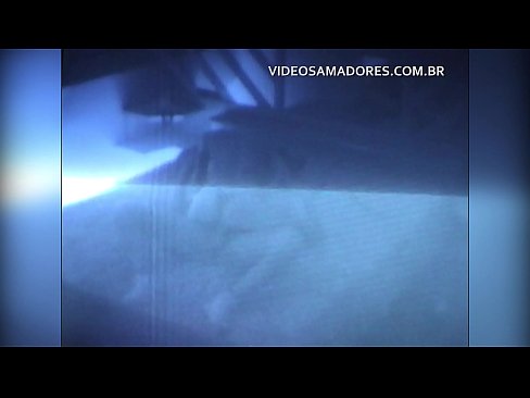 ❤️ Un mari filme sa femme en train de baiser son voisin et découvre qu'il est cocu. Vidéo de baise at us ❌️